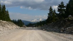 průsmyk ve výšce 1600 m.n.m.