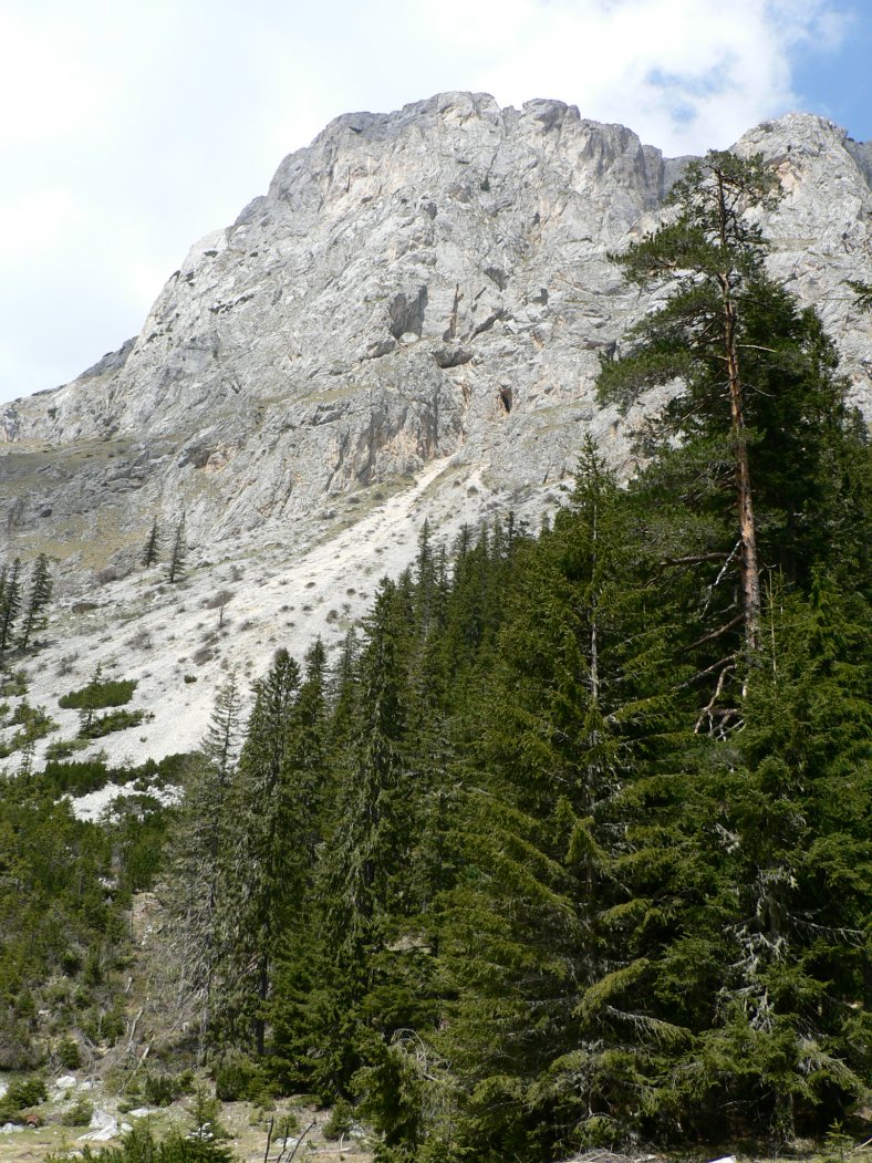 cestou na masív Medvěd