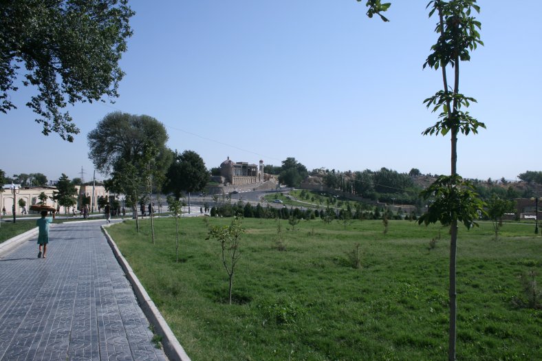 028 Samarkand ráno 32°C